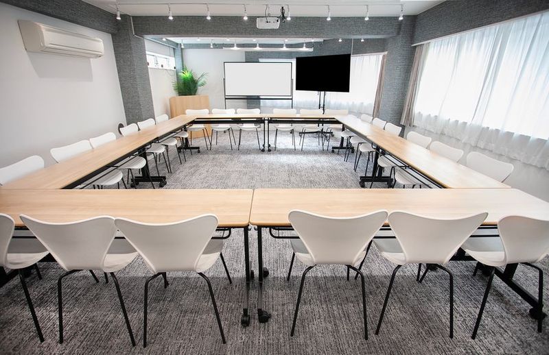 池袋FRIENDS会議室サンライズ 毎日清掃の会議室 29名迄 - 池袋FRIENDS会議室サンライズ