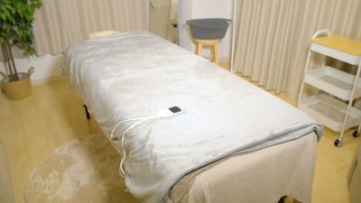 電気敷きパッドでリラクゼーションでもお客様ポカポカです。 - レンタルサロン【トッティ】 四条駅徒歩10分内♪タイ式/整体/アロマ/エステ/ネイル...の室内の写真