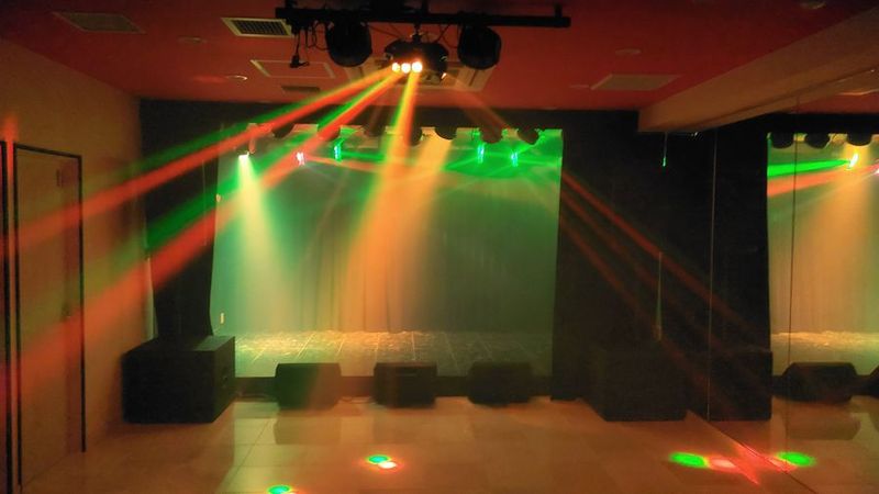 4Kプロジェクター/カラオケ/イベント 綾瀬Esmeralda - 綾瀬Esmeralda