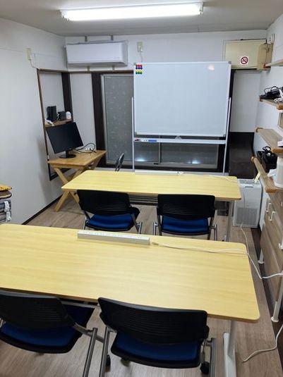 24h無人ホルモン直売所 2階スペース - 24h無人ホルモン直売所 2階スペース