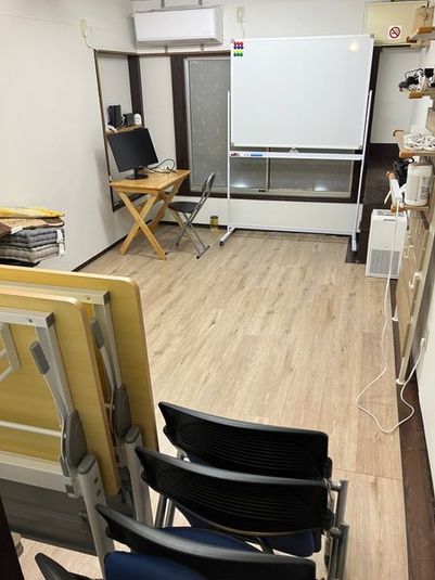 24h無人ホルモン直売所 2階スペース - 24h無人ホルモン直売所 2階スペース