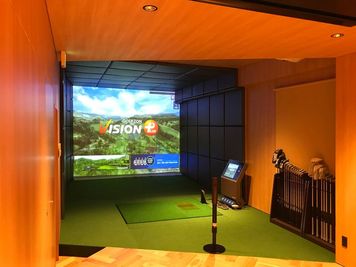 【広々ソファ‼️】完全個室のインドアゴルフ⛳️Wi-Fi完備 - MY GOLF RANGE六本木