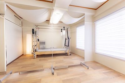 Pilates studio ata NIPPORI マシンピラティス個室スタジオataの室内の写真