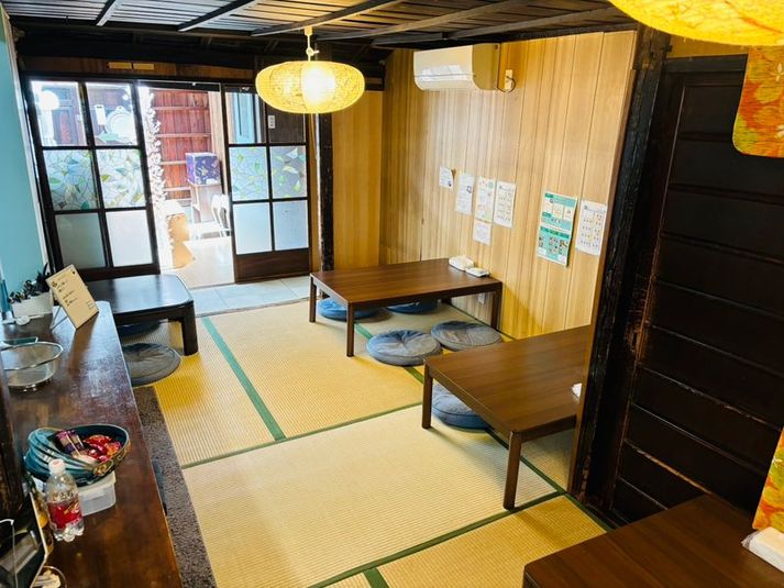 シェアキッチン＆レンタルスペース - カフェバー＆レンタルスペース すずなりランタン