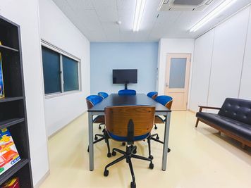 610_Work-Space-KYOTO五条2ndの室内の写真