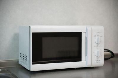 有料オプション：キッチン
電子レンジ - Office with U  【授乳室付き畳スペースセット】古民家モダンなレンタルスペースの設備の写真