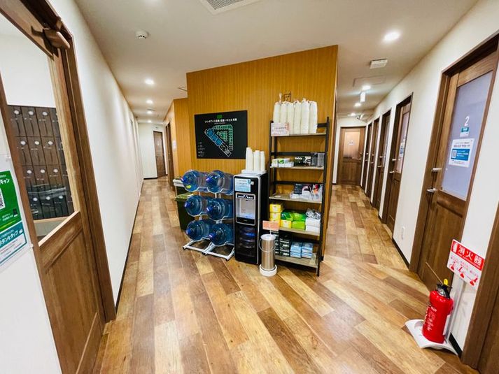 【目黒駅徒歩1分】10名会議室（Room C） - いいオフィス目黒