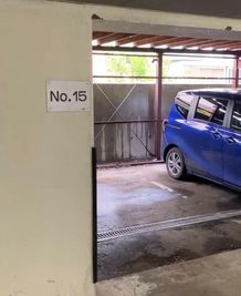 駐車場はNO15のみご利用頂けます。
（他の場所には絶対に駐車しないで下さい。） - 札幌レンタルサロンgreen ＜札幌バスセンター前駅5分＞駐車場有！完全個室のレンタルサロンの室内の写真