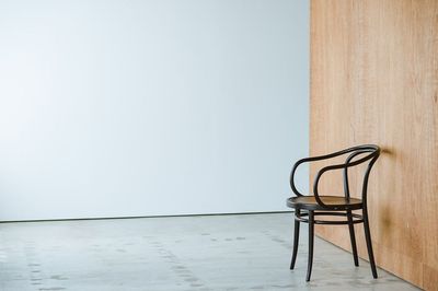 【3階】ナチュラル色の可動壁シーン - Blend Studio 【Blend Studio】屋上付デザイナーズ一棟ハウススタジオの室内の写真
