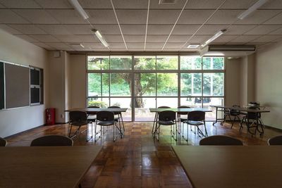 AJIRO MUSUBI 研修ルームの室内の写真