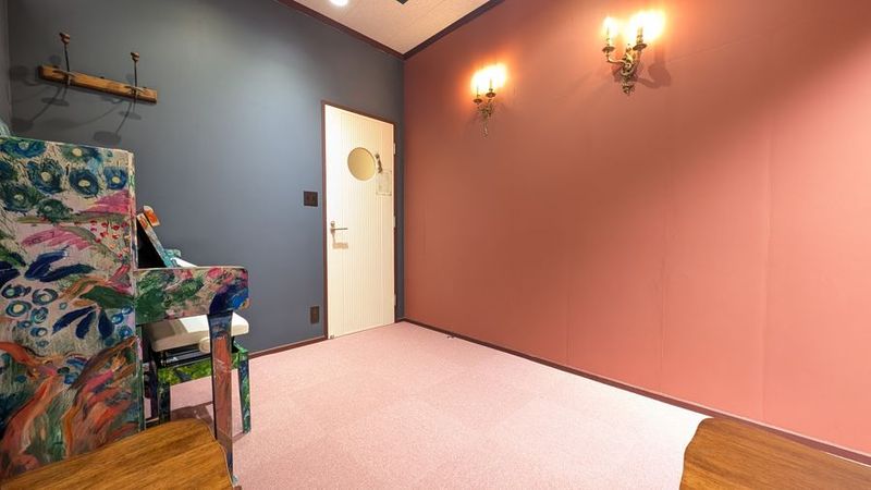 京都駅から3駅15分　練習室アップライトピアノ - 【大津市石山】アンネの音楽教室