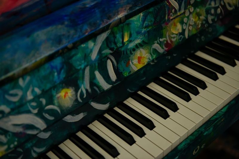 京都駅から3駅15分　練習室アップライトピアノ - 【大津市石山】アンネの音楽教室