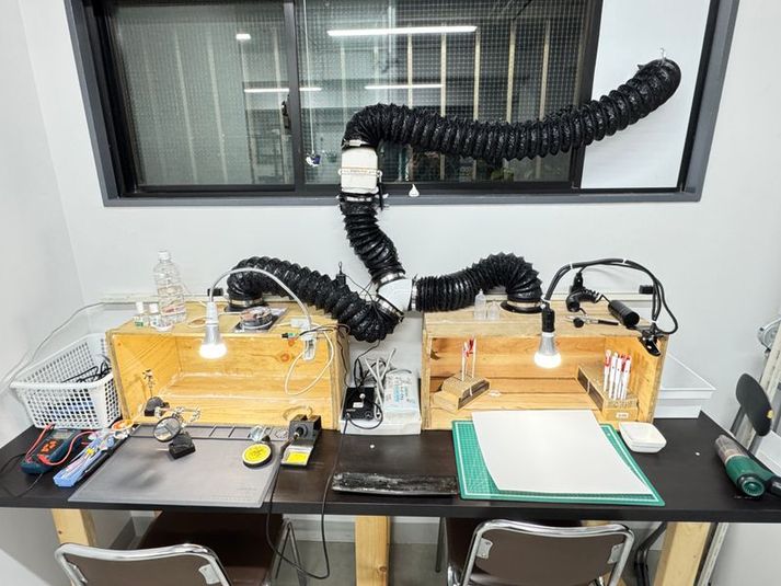 秋葉原の「ロボ☆スタディオン」木工・電工・ライブ控え室 - ロボ☆スタディオン