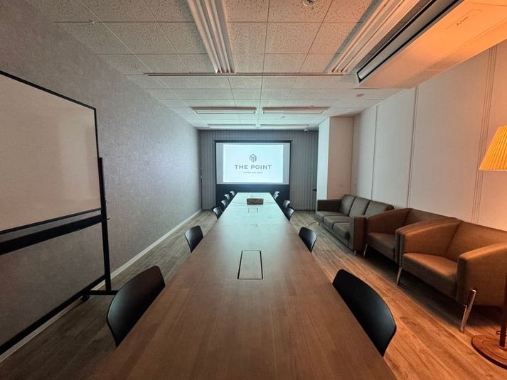 レンタルスペース『ド・ゴール』 - THE POINT新橋