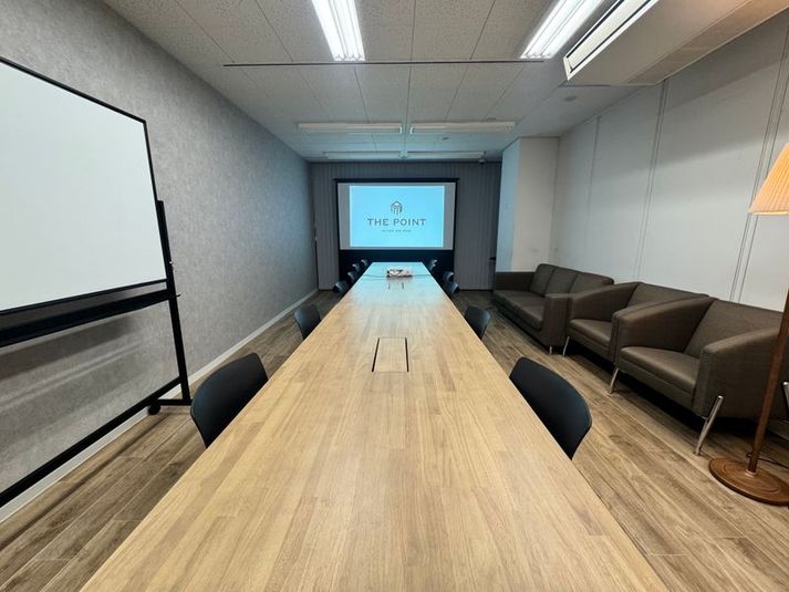 レンタルスペース『ド・ゴール』 - THE POINT新橋