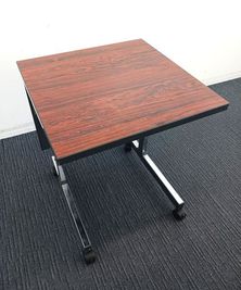 プロジェクターを置ける台（W60×D60×H70cm） - Kashiwa grand Annex  Kashiwa grand Annex 貸会議室１・２の設備の写真