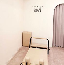 銀座レンタルスペース　Studio isM 銀座レンタルスペース Pilates isM(ピラティスイズム)の室内の写真