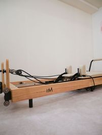 銀座駅近ピラティススタジオ  Pilates isM(ピラティスイズム) - 銀座レンタルスペース　Studio isM
