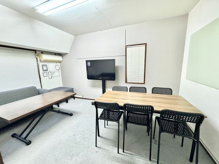心斎橋駅徒歩1分‼️ソファスペースのある貸し会議室 - 心斎橋筋1丁目レンタルスペース