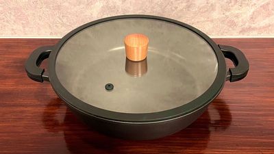 IH対応卓上鍋(28cm) (キッチン利用オプション) - レンタルスペース「arium」 秋葉原駅徒歩7分、広々キッチン！【レンタルスペース arium】の設備の写真
