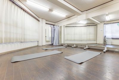 ヨガマット：3セット - レンタルスタジオEloa　神戸元町店 【5/8リニューアル】レンタルスタジオEloa　神戸元町店の設備の写真