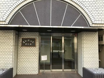 スペースアイエレガンス飯田橋の入口の写真