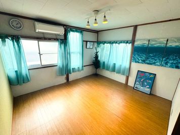 陽当り良好！広々とした和室です。 - ハイツ松が岡