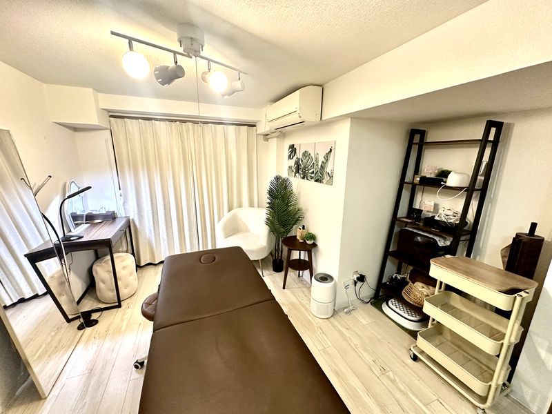 プライベートサロン物品一式買ってくださる方いませんか？