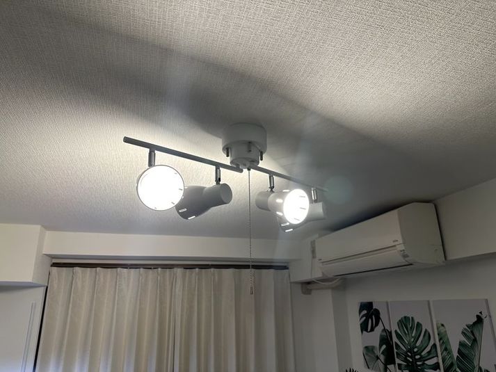 清潔感溢れるホワイトベースな北欧風完全個室レンタルサロン - Rental Salon Pronoun 学芸大学店