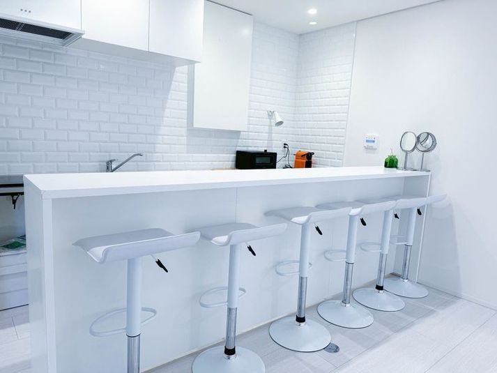 インパルス撮影スタジオ〜薬院大通駅から徒歩5分、天神からも近い〜 - インパルス・スタジオ