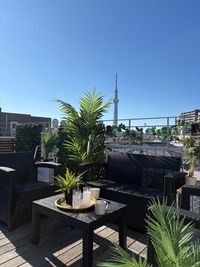 ウッドデッキテラスからのスカイツリービュー - あかたく 東京スカイツリーベース 歓送迎会シーズン TV YouTube 商用撮影 各種パーティーの室内の写真