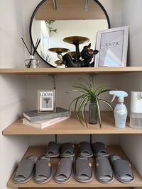 エントランス横
アルコール消毒も除菌スプレーも完備です。
スリッパもスプレーで常に除菌しております - あかたく 東京スカイツリーベース 歓送迎会シーズン TV YouTube 商用撮影 各種パーティーの入口の写真