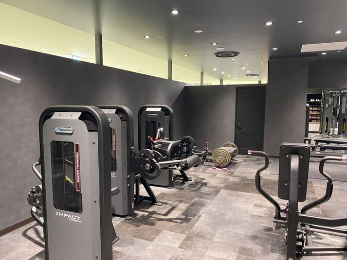 オープン型ジム - チキンジム松戸店