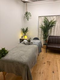 サロン（エステ、マッサージ、整体etc）としてのご利用希望の場合は特別専用プランとして施術用組み立てベット貸与可能です。 - あかたく 東京スカイツリーベース 歓送迎会シーズン TV YouTube 商用撮影 各種パーティーの設備の写真