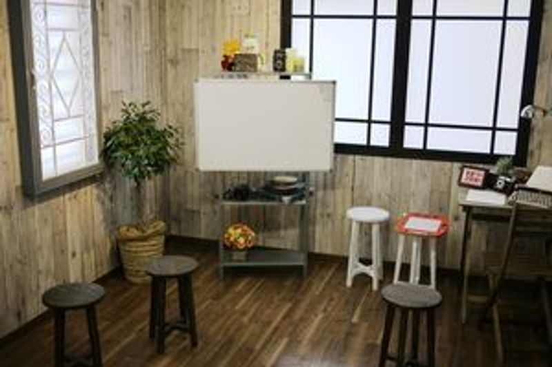 ２F 貸スタジオ - hair ROOK るうく