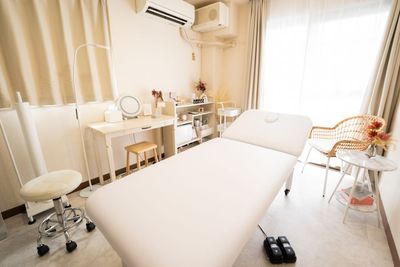 《冬セール🎉》【町田徒歩4分】完全個室レンタルサロン✨エステ・整体・ネイル｜見学受付｜備品充実｜ドリンク無料｜調光ライト - レンタルサロンMINI町田