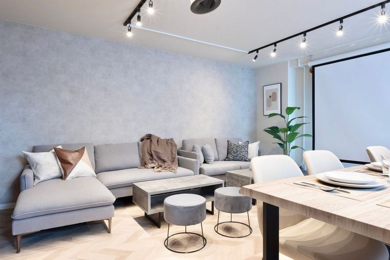 Aivicスペース新大久保 - Aivicスペース新大久保