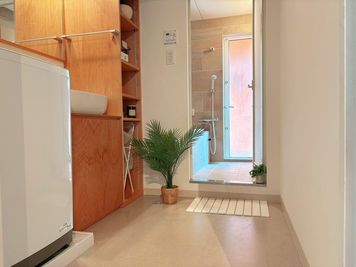 脱衣スペース＆洗面室 - あかたく 東京スカイツリーベース 歓送迎会シーズン TV YouTube 商用撮影 各種パーティーの室内の写真