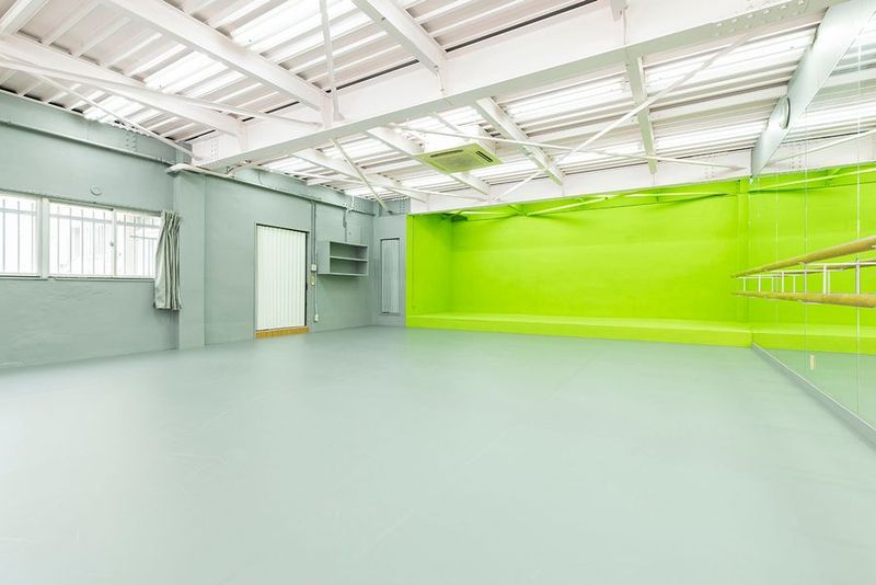 【鶴橋桃谷】全面鏡リノ100㎡レンタルダンススタジオ鶴橋桃谷 - 【桃谷駅徒歩2分】SKYレンタルダンススタジオ鶴橋桃谷