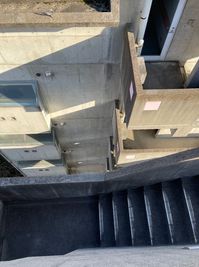 幾何学的な作りの外スペース - YUSHIMA STUDIO 701 YUSHIMA STUDIO　|　自然光◎南向き撮影スタジオの外観の写真