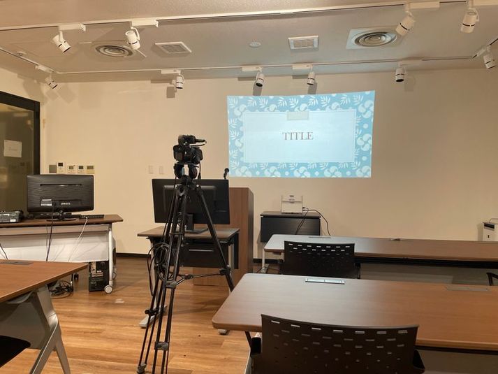 	RoomG | 会議・研修で使えるスペース。撮影・配信にも - レンタルスペース＆撮影・配信スタジオ　LiLeaS（ライラス）