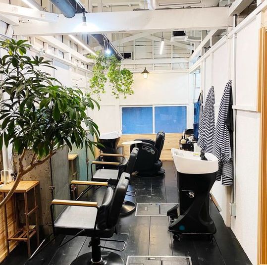 ヘアサロンTerminal10 - 当日予約可！１階がカフェ&Bar２階がサロンのスペース