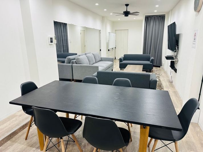 キッチン付きレンタルルーム　パーティー　女子会　ワークショップ　 - RENTALROOM R  レンタルルーム　アール