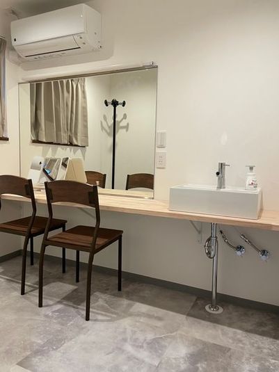 【スチール撮影予約用】予約用都内大型白ホリスタジオ - STUDIO X GARAGE