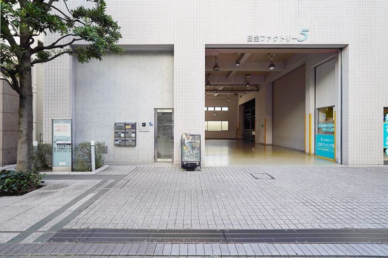 GDR+ [練習用：手前の個室] - MY GOLF RANGE白金高輪店