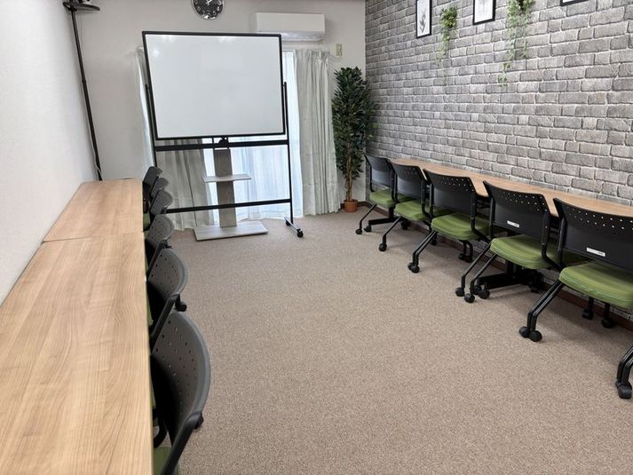 会議室 - 横浜鶴見ワイズスクエア会議室