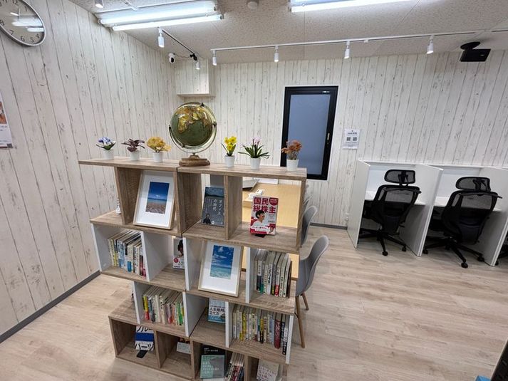勉強カフェ堺なかもず（自習や作業専用スペース） - 勉強カフェ堺なかもず
