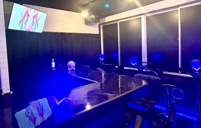 カフェ＆バー✴︎キラリア 新宿 バー 貸切 飲み会 オフ会 撮影 パーティー イベントの室内の写真