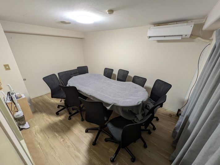 ボードゲームルーム - BOUNTYなんば2号店 ポーカールーム