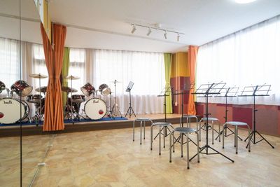 スタジオディライツ小田急相模原 ドラムが叩ける音楽スタジオ　各種楽器演奏可　Aスタジオの室内の写真